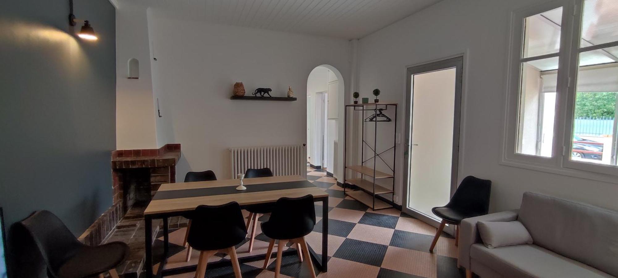 Maison Charmante Avec Patio ! 부르주 외부 사진